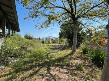 Terreno para Venda em Arcozelo