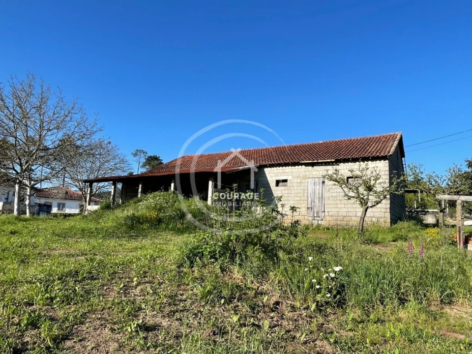 Terreno para Venda em Arcozelo Foto 24
