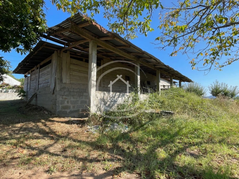 Terreno para Venda em Arcozelo Foto 3