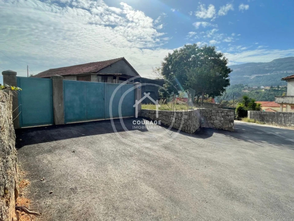 Terreno para Venda em Arcozelo Foto 32