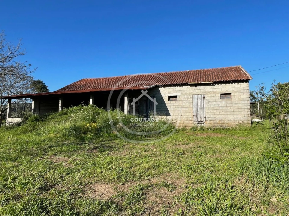 Terreno para Venda em Arcozelo Foto 2