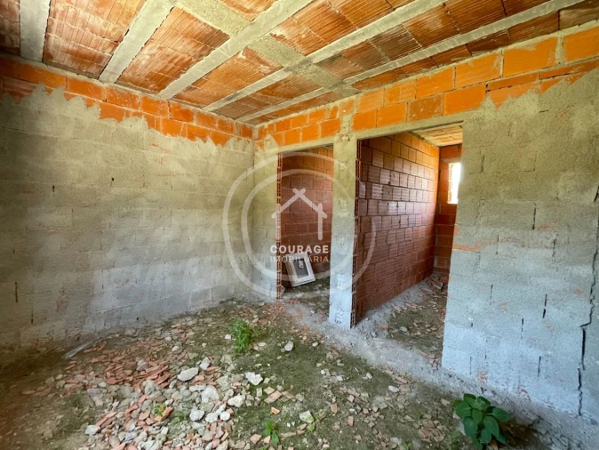 Loja para Venda em Romarigães Foto 27