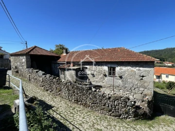 Moradia T2 para Venda em Paredes de Coura e Resende