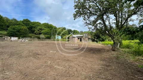 Moradia T3 para Venda em Candemil e Gondar