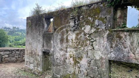 Moradia T3 para Venda em Candemil e Gondar