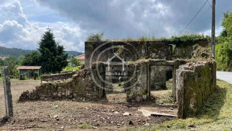 Moradia T3 para Venda em Candemil e Gondar
