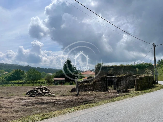 Moradia T3 para Venda em Candemil e Gondar Foto 37