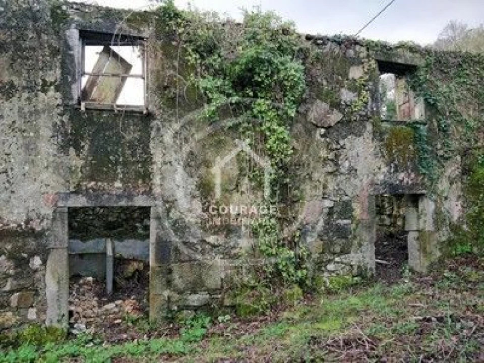 Moradia T3 para Venda em Candemil e Gondar Foto 21