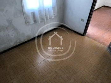 Moradia T3 para Venda em Romarigães