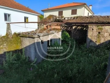 Moradia T3 para Venda em Romarigães