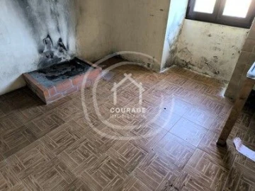 Moradia T3 para Venda em Romarigães
