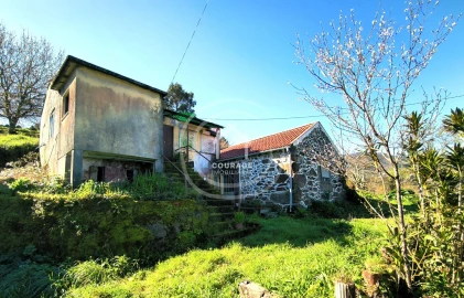 Moradia T2 para Venda em Cornes