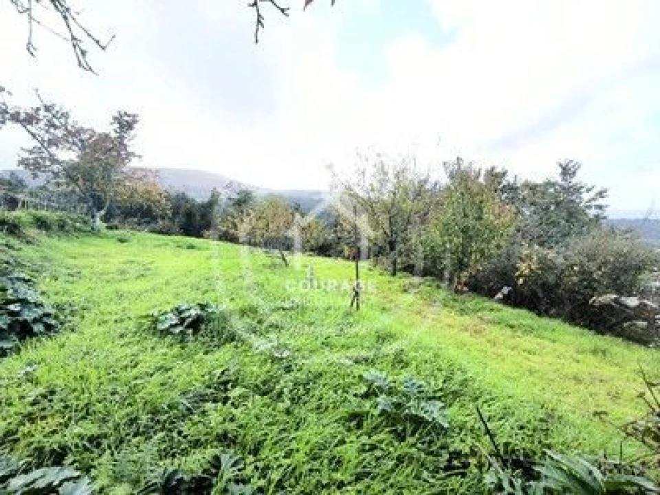 Moradia T2 para Venda em Cornes Foto 26
