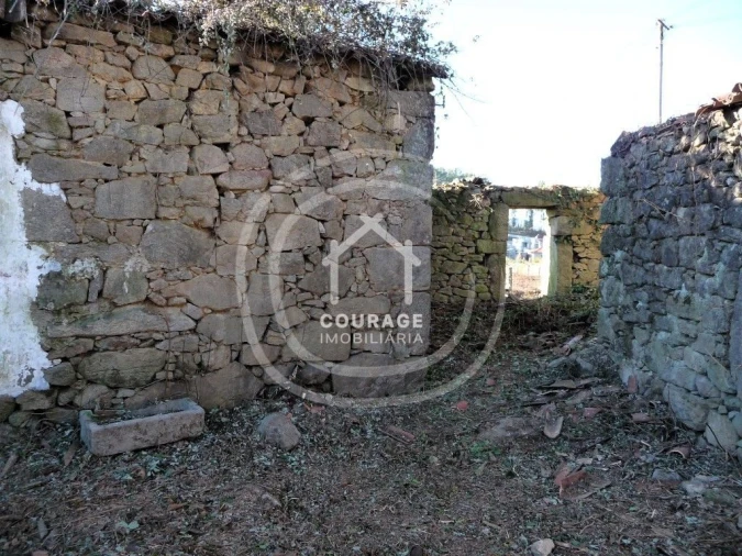 Moradia T3 para Venda em Agualonga Foto 22