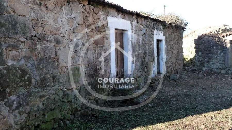 Moradia T3 para Venda em Agualonga