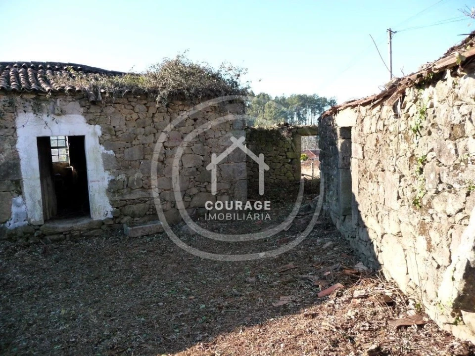 Moradia T3 para Venda em Agualonga Foto 6