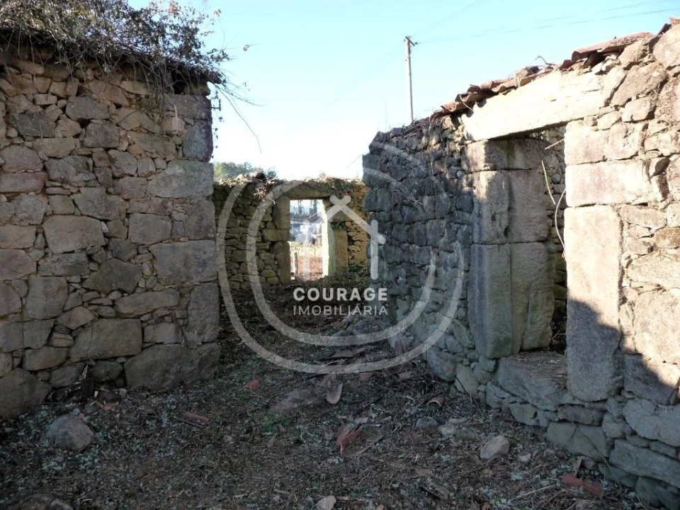 Moradia T3 para Venda em Agualonga Foto 7