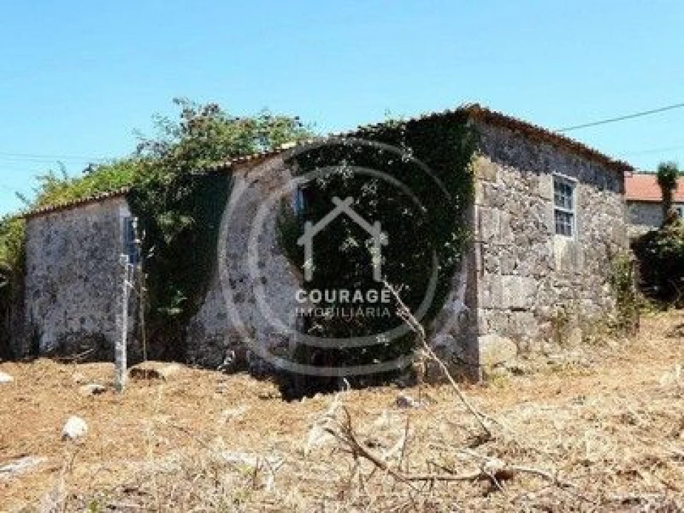 Moradia T3 para Venda em Agualonga Foto 19