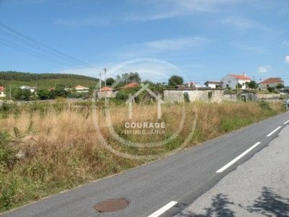 Moradia T3 para Venda em Agualonga Foto 14