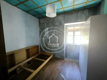 Moradia T3 para Venda em Castanheira