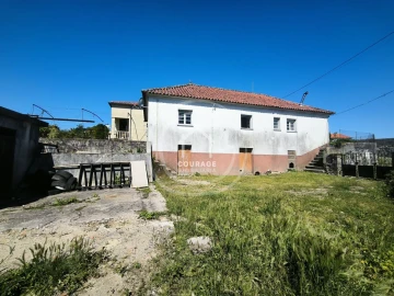 Moradia T3 para Venda em Castanheira