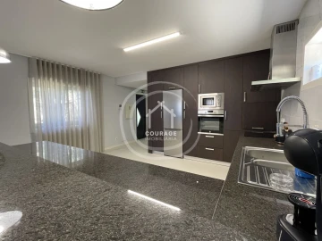 Moradia T3 para Venda em Agualonga