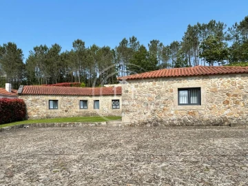 Moradia T3 para Venda em Agualonga