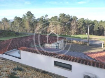 Moradia T3 para Venda em Agualonga