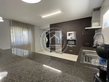 Moradia T3 para Venda em Agualonga