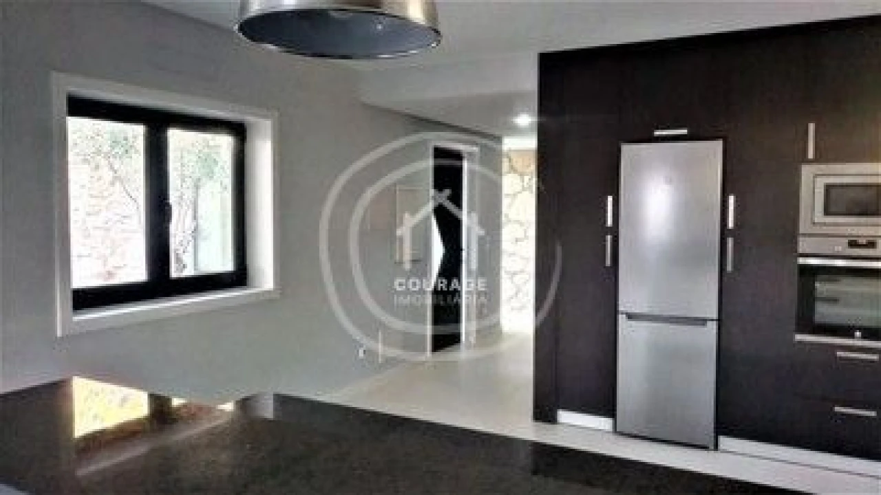 Moradia T3 para Venda em Agualonga Foto 44