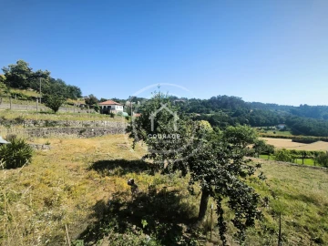 Terreno para Venda em Paredes de Coura e Resende