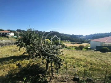 Terreno para Venda em Paredes de Coura e Resende