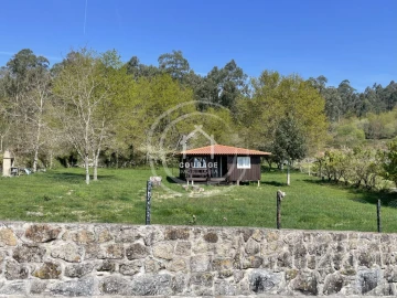 Moradia T2 para Venda em Formariz e Ferreira
