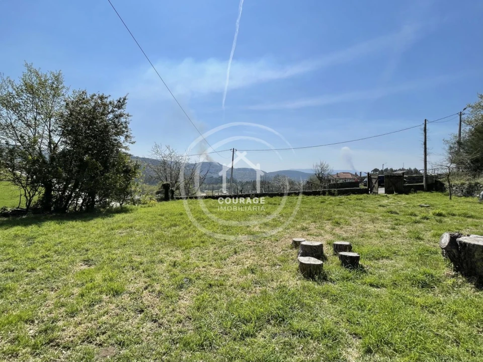 Moradia T2 para Venda em Formariz e Ferreira Foto 37