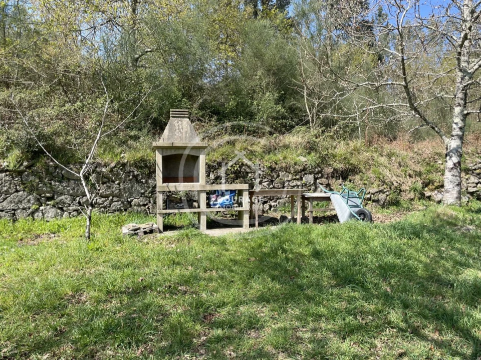 Moradia T2 para Venda em Formariz e Ferreira Foto 31