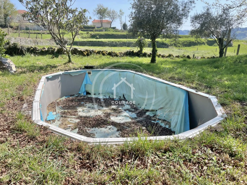 Moradia T2 para Venda em Formariz e Ferreira Foto 21