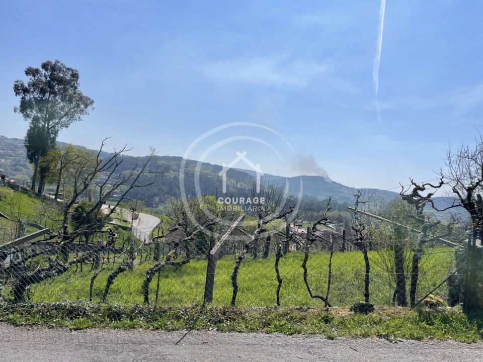Moradia T2 para Venda em Formariz e Ferreira Foto 40