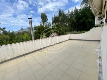 Moradia T4 para Venda em São Pedro de Arcos