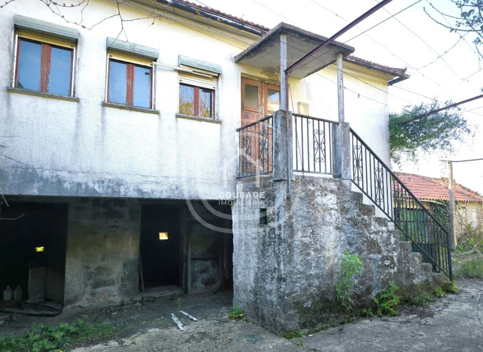 Moradia T2 para Venda em Coura Foto 1