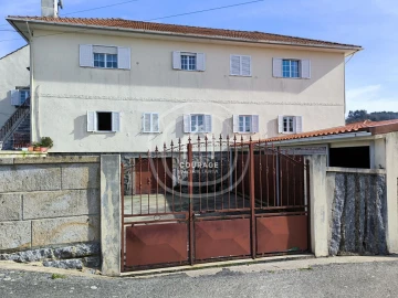 Moradia T5 para Venda em Paredes de Coura e Resende