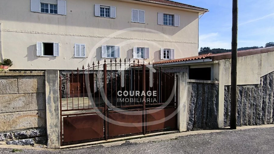 Moradia T5 para Venda em Paredes de Coura e Resende