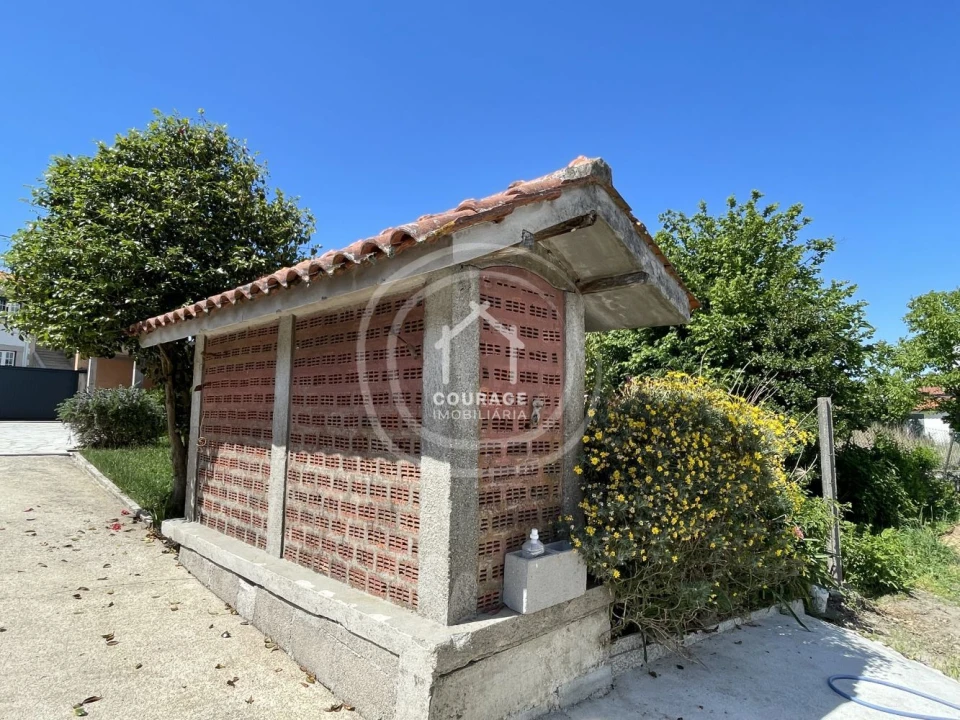 Moradia T5 para Venda em Cunha Foto 40