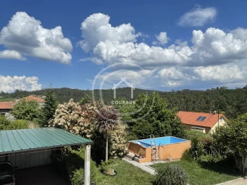 Moradia T5 para Venda em Cunha