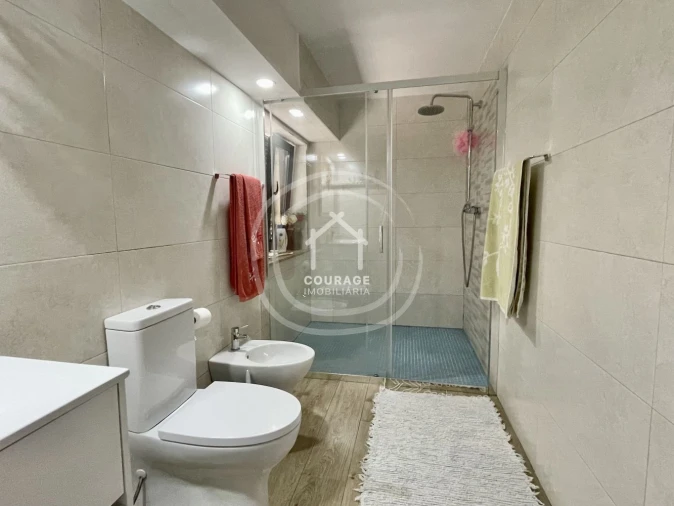 Moradia T5 para Venda em Cunha Foto 15