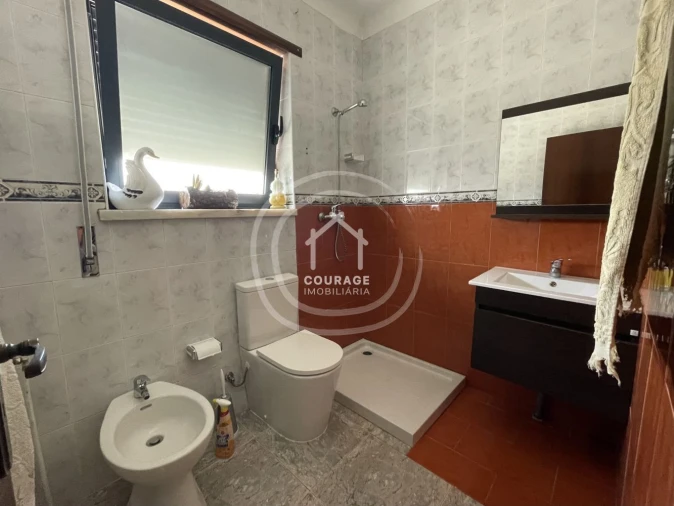 Moradia T5 para Venda em Cunha Foto 25