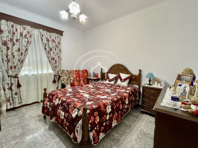 Moradia T5 para Venda em Cunha Foto 28