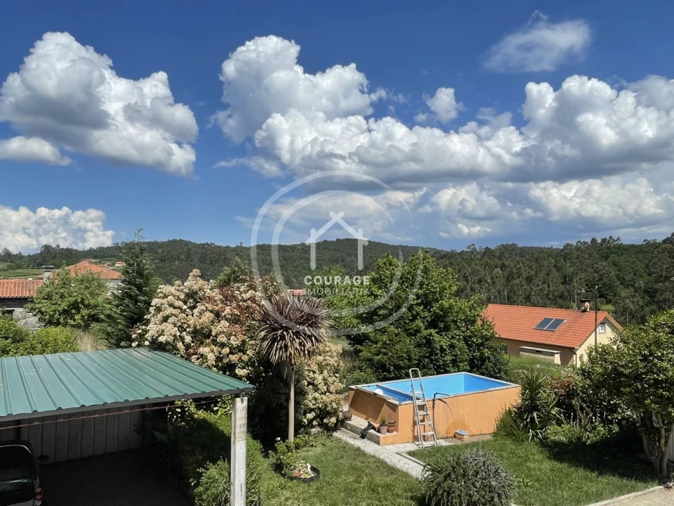 Moradia T5 para Venda em Cunha Foto 35