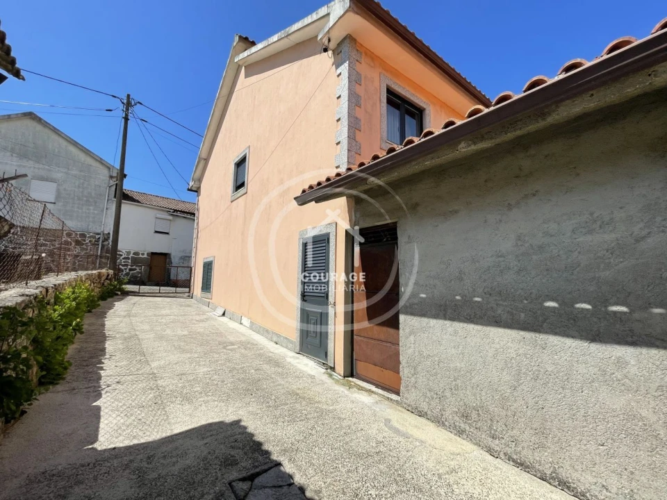 Moradia T5 para Venda em Cunha Foto 41