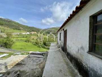 Moradia T2 para Venda em Labrujó, Rendufe e Vilar do Monte