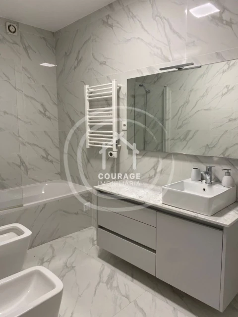 Apartamento T3 para Arrendamento em Darque